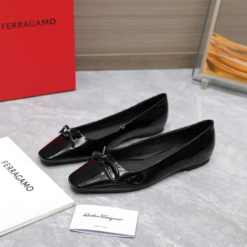 salvatore ferragamo flat chaussures pour femme s_1245313